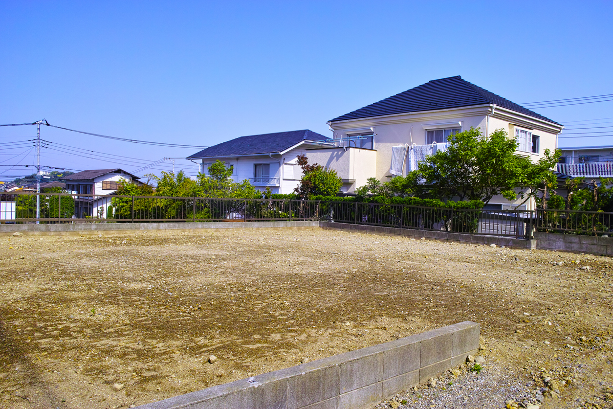 遠方の土地を売る方法とポイント！ 不動産会社の選び方を完全ガイド